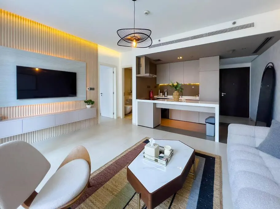 Modern 1Br Panoramic View, West Avenue Apartment Dubai 0*,  United Arab Emirates
