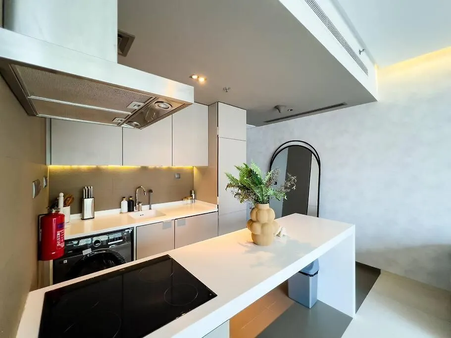 Modern 1Br Panoramic View, West Avenue Apartment Dubai 0*,  United Arab Emirates